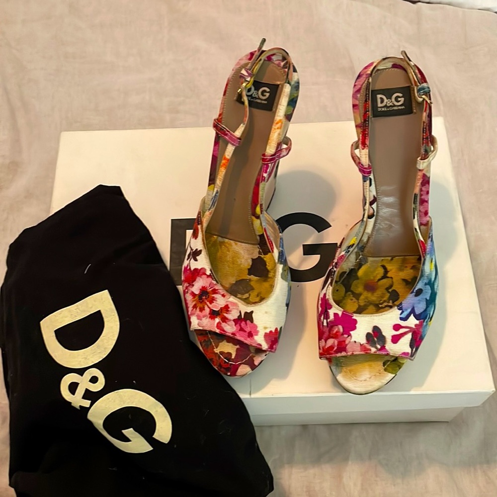 D&G SANDALI FLORAL PRINT SIZE 38 1/2